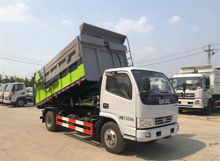 6方東風(fēng)多利卡對(duì)接翼展式垃圾車