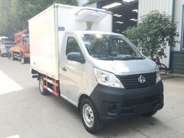 (廂長(zhǎng)2.7米)長(zhǎng)安冷藏車