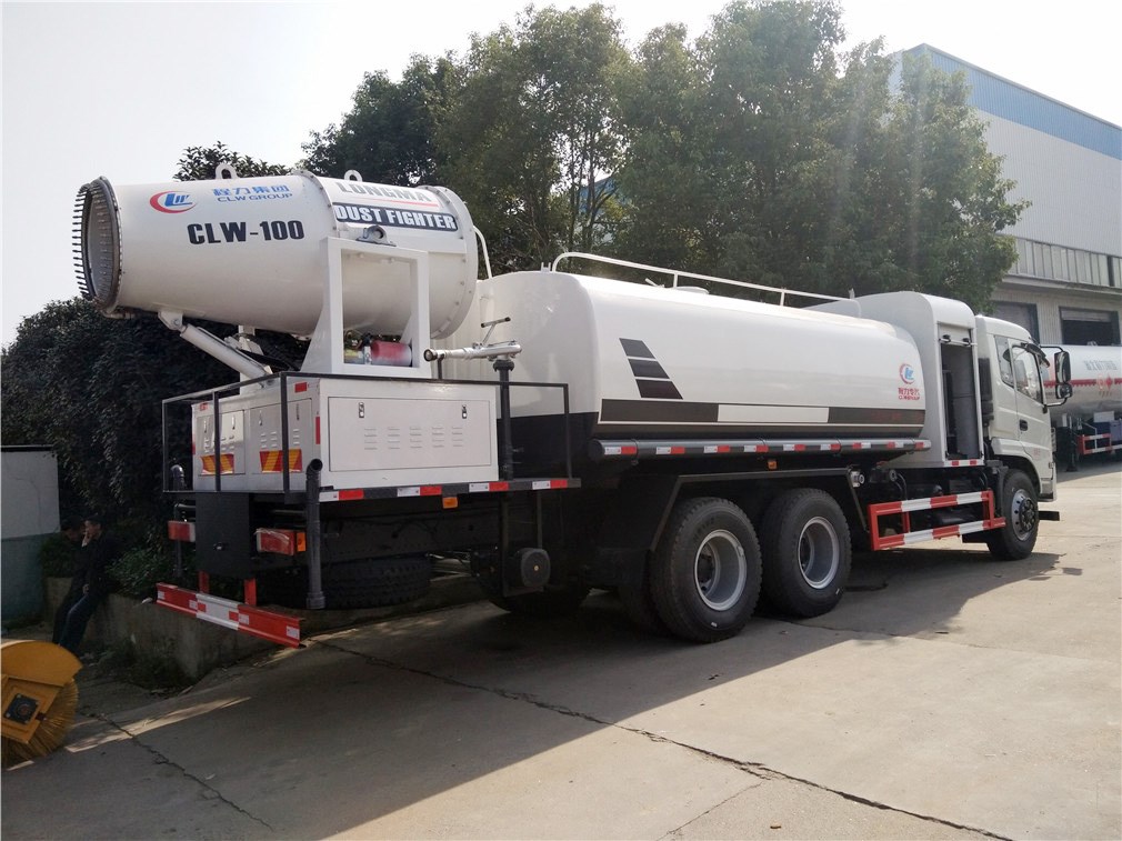 東風(fēng)后雙橋抑塵車