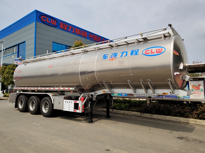 43立方食用油鋁合金半掛運輸車側面圖片