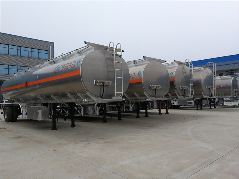 重汽豪沃(40-55L)鋁合金運(yùn)油半掛車